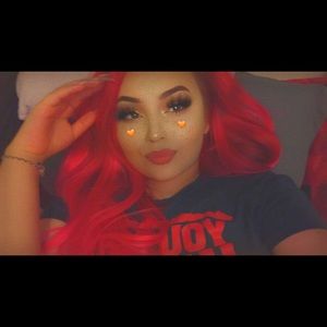 Meet your Posher, Leila